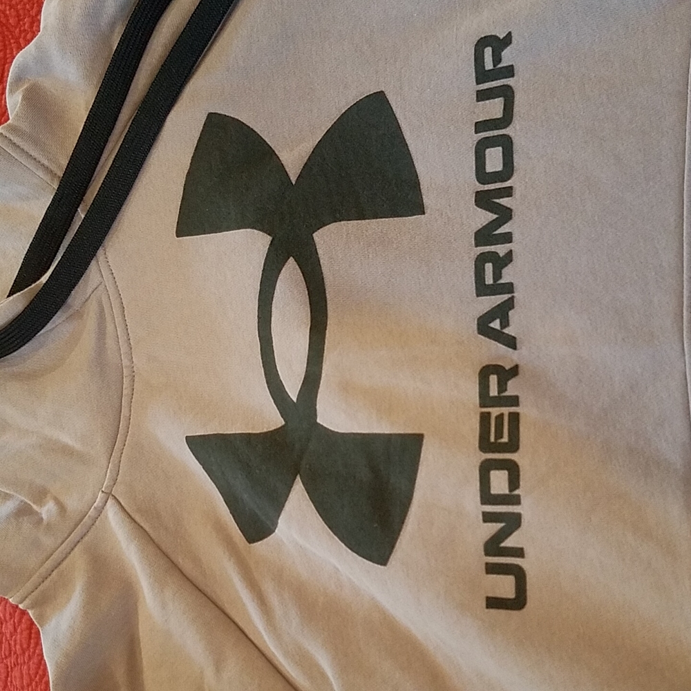Under armour light purple hoodie